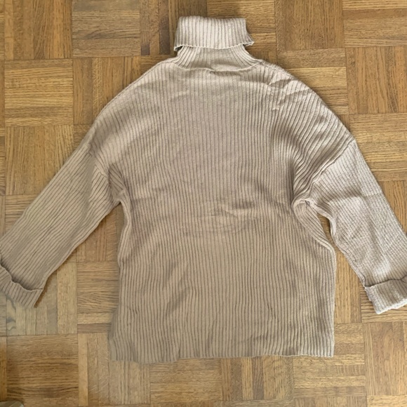 Turtleneck - Picture 1 of 1